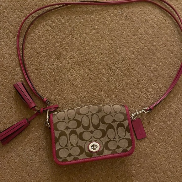 Coach Handbags - Coach crossbody bag